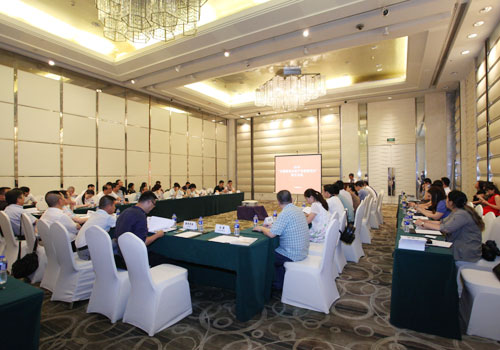 入圍服裝關(guān)聯(lián)產(chǎn)業(yè)創(chuàng)新項目 百聯(lián)裁片編號機上海推介