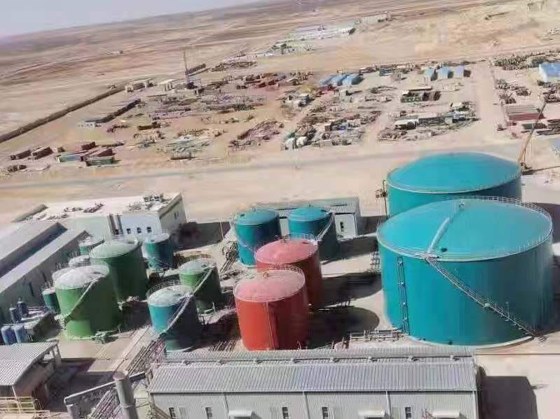 約旦阿特拉特油頁巖電站項(xiàng)目儲罐群.jpg